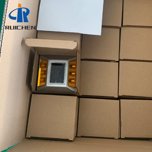 <h3>Road Solar Stud Light Supplier In Uae With Spike-RUICHEN Road </h3>
